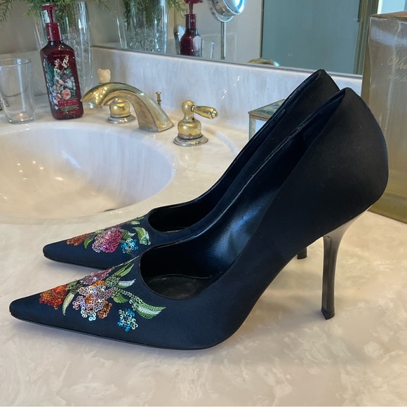 SOLD - Andrea Pfister sequin pumps, black, pointed toe, made in Italy, Sz 39/8.5 - Picture 11 of 13